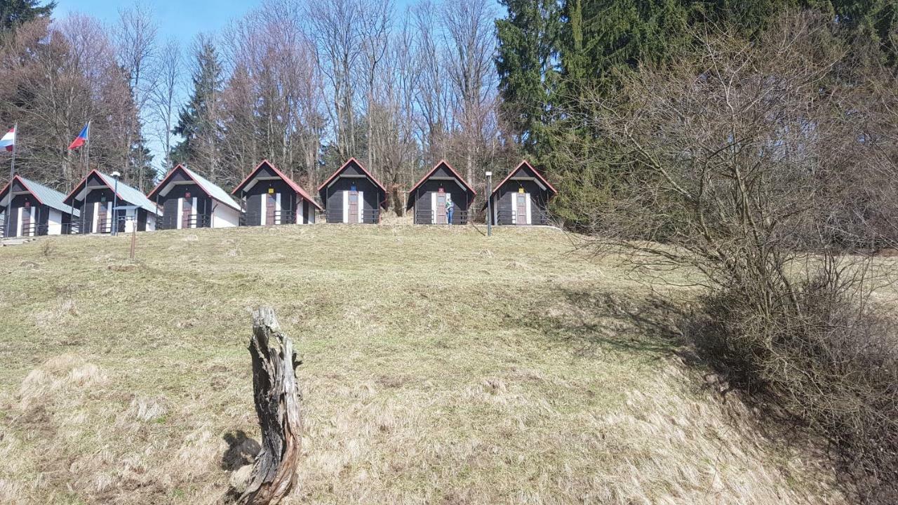 Olivin Kytlice Hiker Huts Hotell Eksteriør bilde