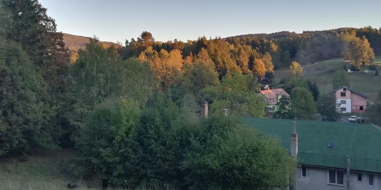 Olivin Kytlice Hiker Huts Hotell Eksteriør bilde